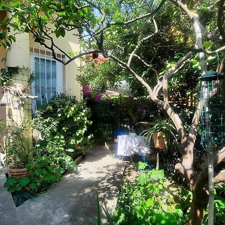 Ferienwohnung Les Violettes Menton Exterior foto